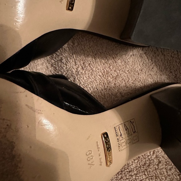 Gucci Sandals - Picture 7 of 11